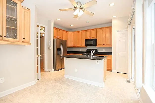 722 Capitol Square Pl SW — Photo 12