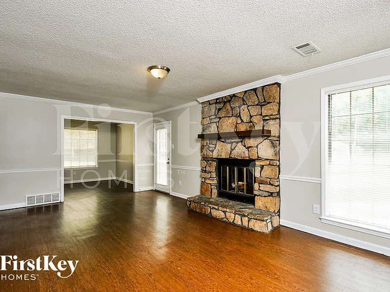 3758 Rippling Creek Ln — Photo 4
