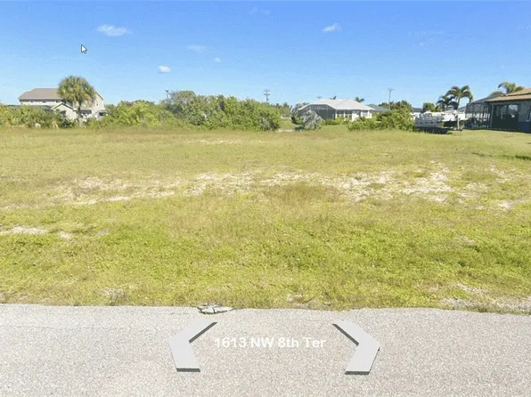 1613 NW 8th Ter, Cape Coral, FL 33993