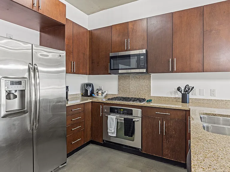 353 E Bonneville Ave #707 — Photo 4