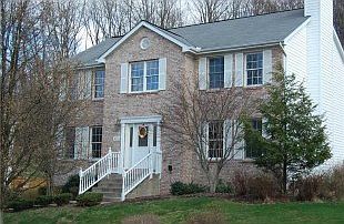 1st image of 416 Cloverdale Dr