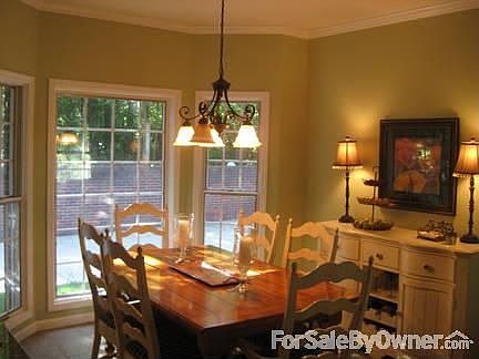 Breakfast Room
						:
						Large breakfast room with bay window.