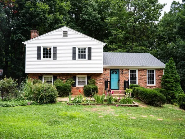 68 Cardwell Ln, Lynchburg, VA 24504