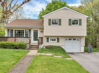 21 Barnett Rd E, Monroe, NY 10950