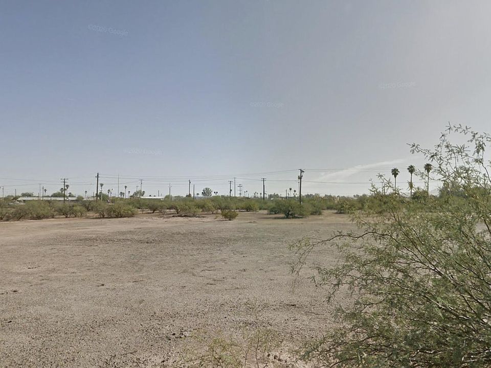 1st image of 3875 N EMERALD Street #8
