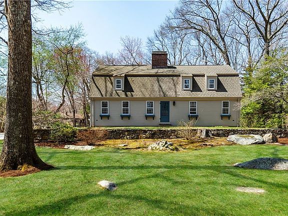 3rd image of 241 Howland Rd