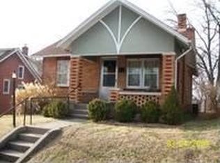 1026 Oak St, Jefferson City, MO 65101
