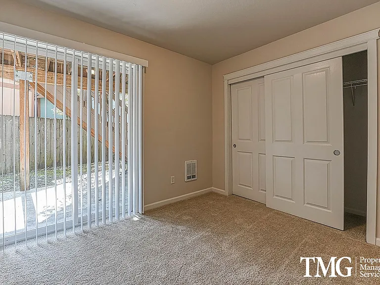 15075 SE Powell Blvd — Photo 26
