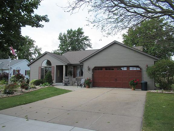 2nd image of 1029 Sentinel Dr