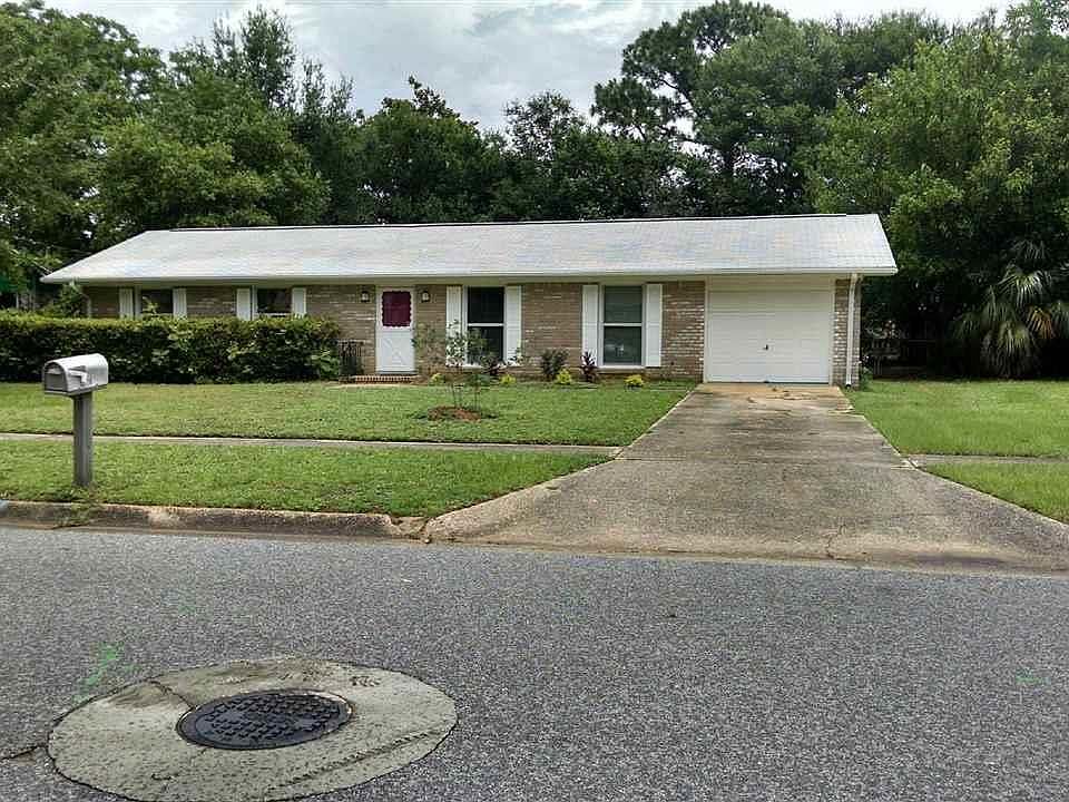 1st image of 7920 Le Jeune Dr