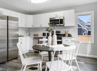 5712 Denfield Rd, Rockville, MD 20851