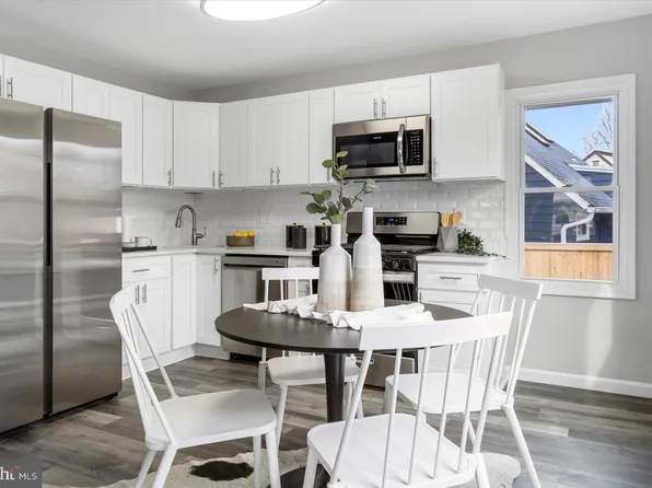 5712 Denfield Rd, Rockville, MD 20851