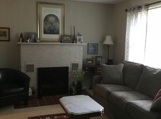 1904 Castle Ave, Bloomington, IL 61701