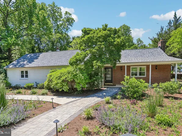 2106 Locust Ave, Wilmington, DE 19810