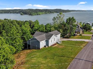 465 Turtle Point Ln, Waverly, TN 37185