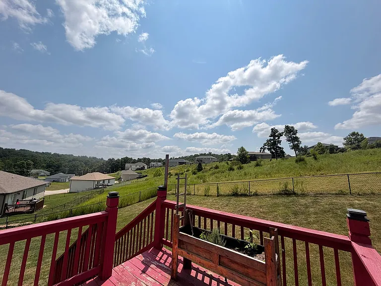 203 Ridgeview Dr — Photo 31