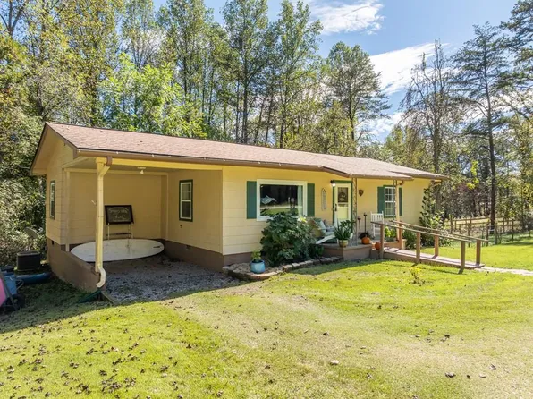 1813 John Smith Rd E, Blairsville, GA 30512