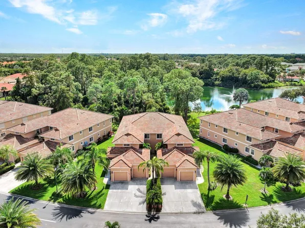 735 Luisa Ln APT 4, Naples, FL 34104