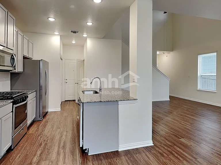 360 Aspen Waters — Photo 3