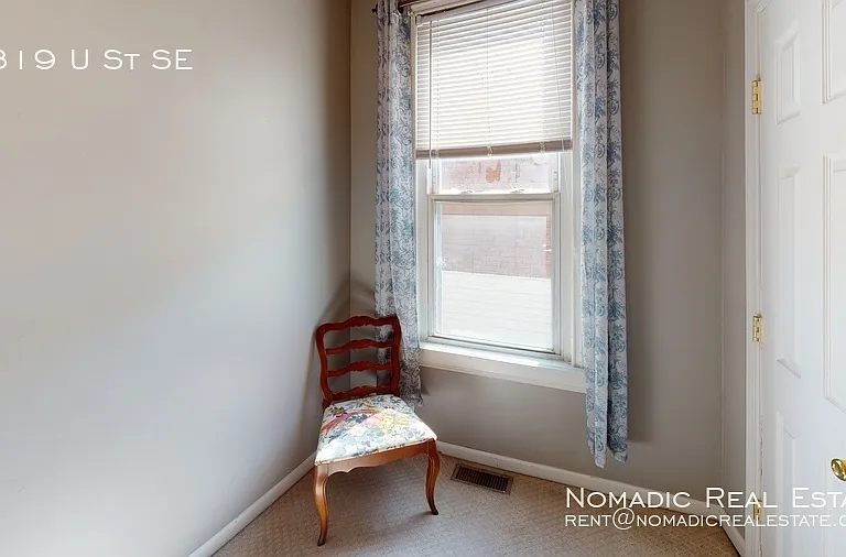 1319 U St SE — Photo 11
