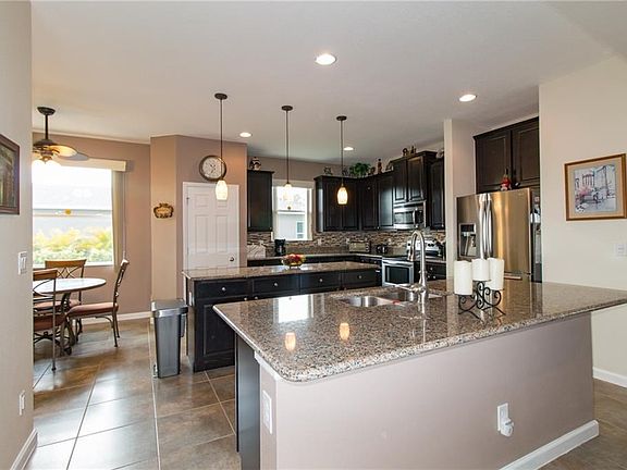 4th image of 6405 Parklane Ct