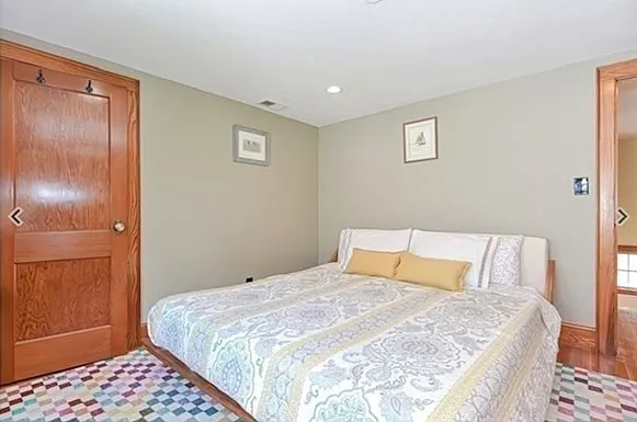 36 Alleyne St #1 — Photo 18