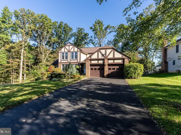 10410 Leslie Dr, Laurel, MD 20723