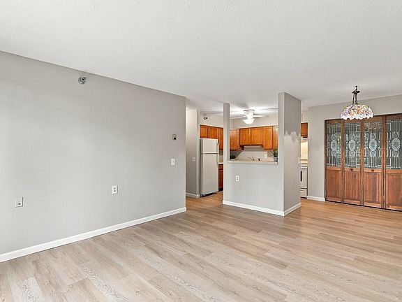 5th image of 7600 Golden Valley Rd APT 316