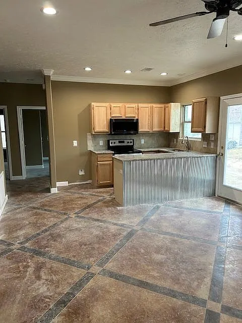 2 bed, 1200 sqft, $1,100 — Photo 2
