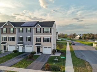 10 Norcross Ct, Martinsburg, WV 25403