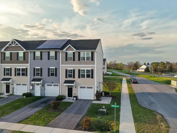 10 Norcross Ct, Martinsburg, WV 25403