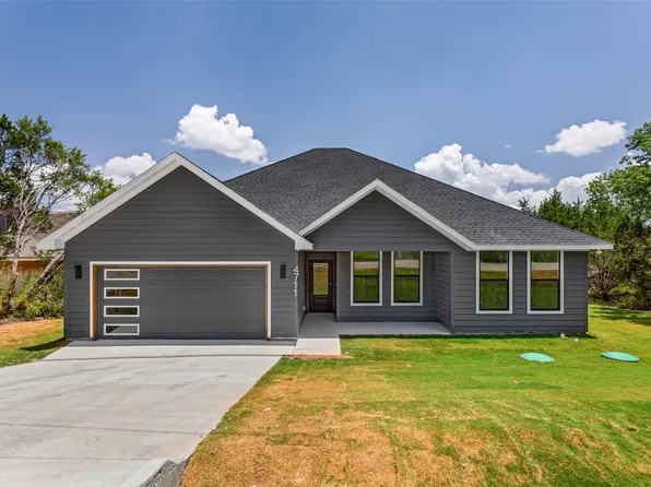 4711 Elizabeth St, Granbury, TX 76048