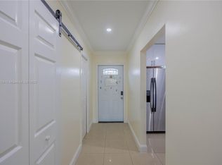 8325 Fairway Rd, Sunrise, FL 33351