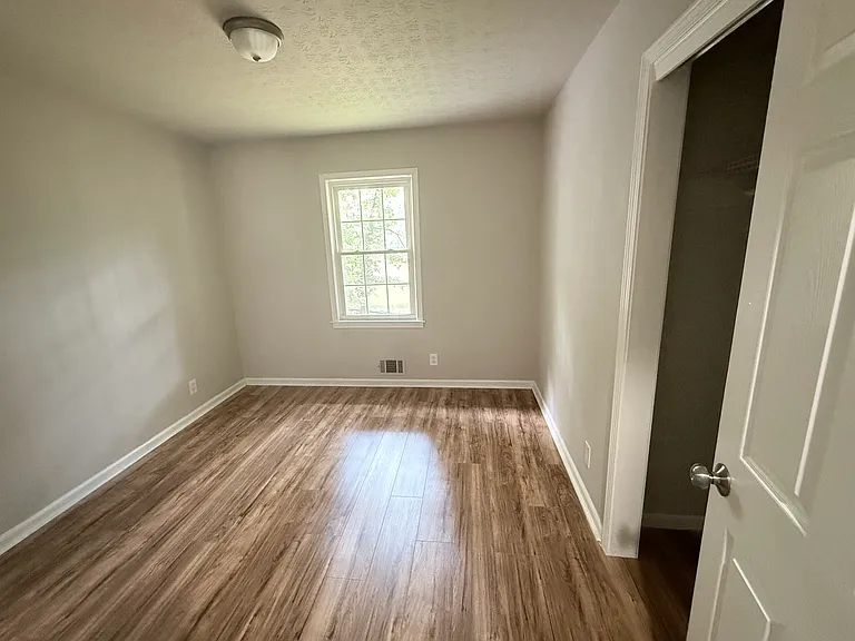 3382 Sweetwater Dr — Photo 10