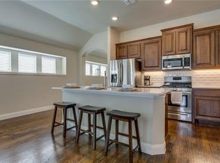 9717 Athens Dr, Denton, TX 76226