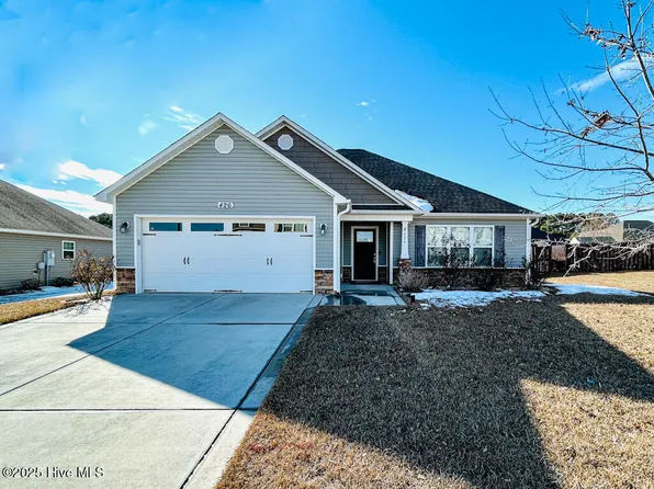 426 Derrick Drive, Sneads Ferry, NC 28460