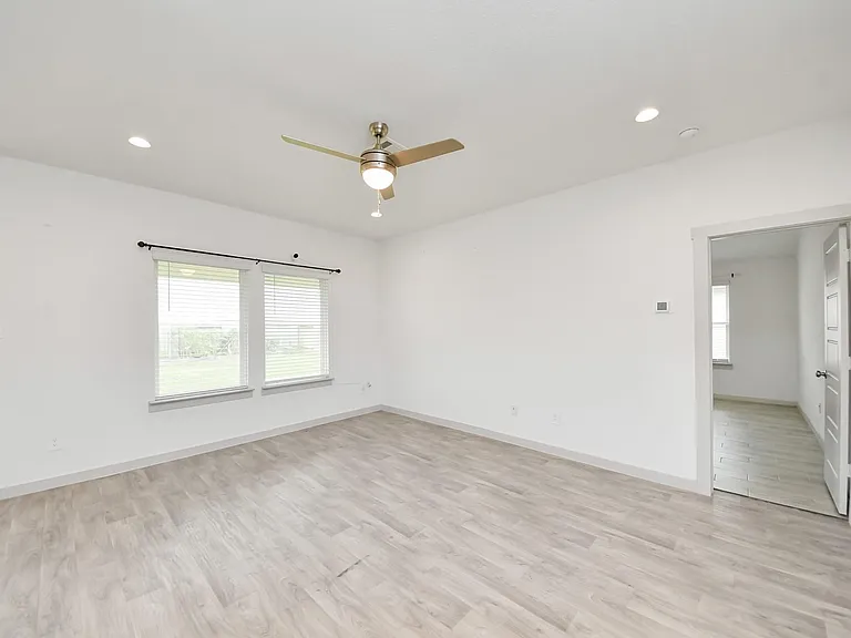 7923 Cattleman Valley Dr — Photo 8