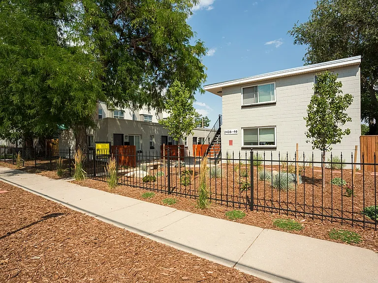 2426 N Clay St — Photo 7