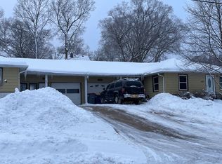 429 9th St NW, Faribault, MN 55021