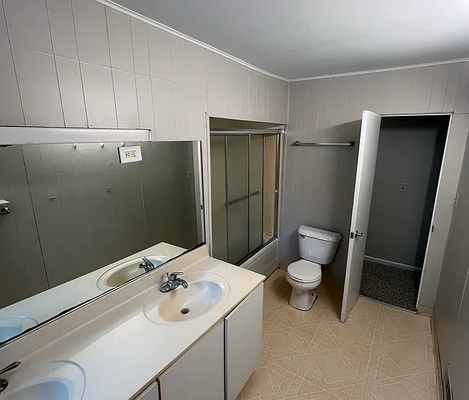 1236 White St #1-2 — Photo 5