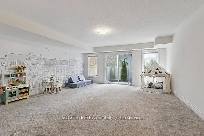 32 Kingsville Ln — Photo 24