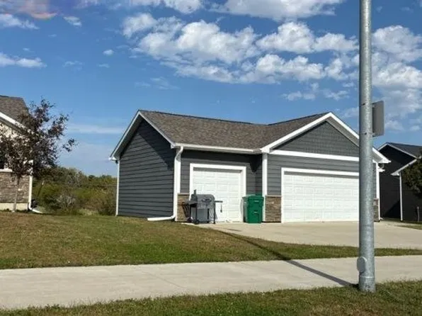 2920 Prairieside Pl, Norwalk, IA 50211