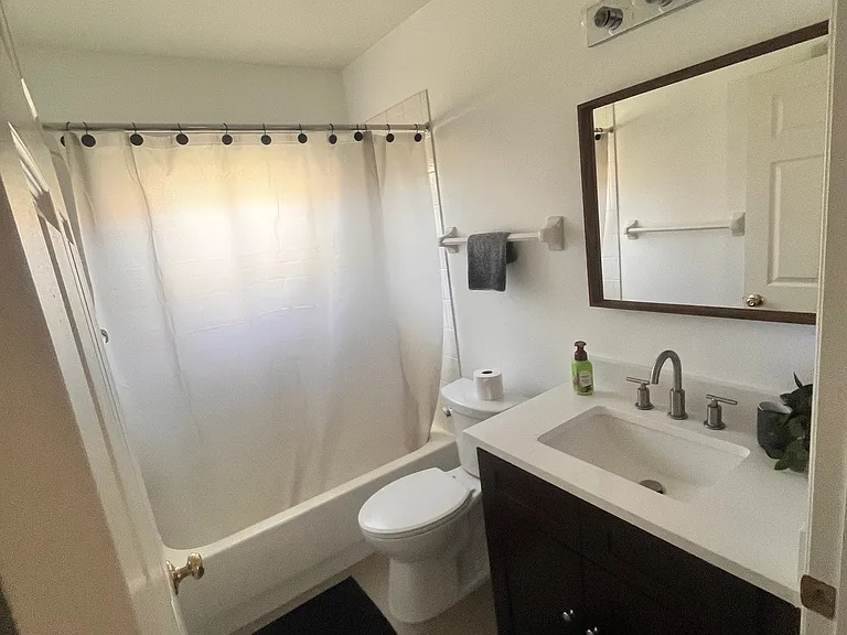 Tremont Dr — Photo 12