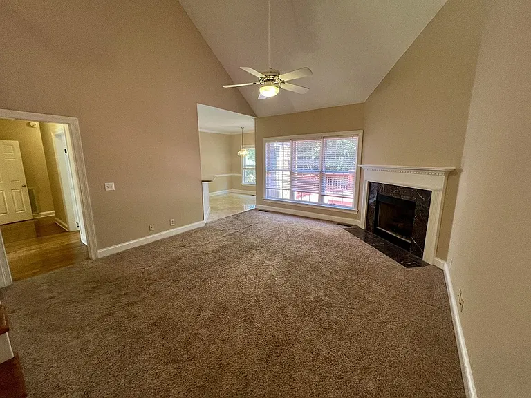 2201 Keegan Dr — Photo 6