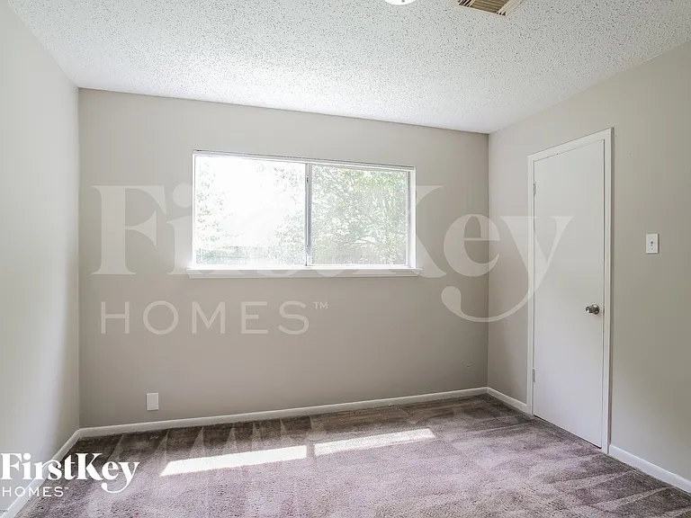6426 New World Dr — Photo 12