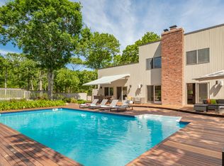 189 Middle Hwy, East Hampton, NY 11937