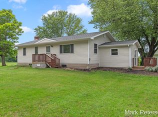 10871 Montcalm Ave NE, Greenville, MI 48838