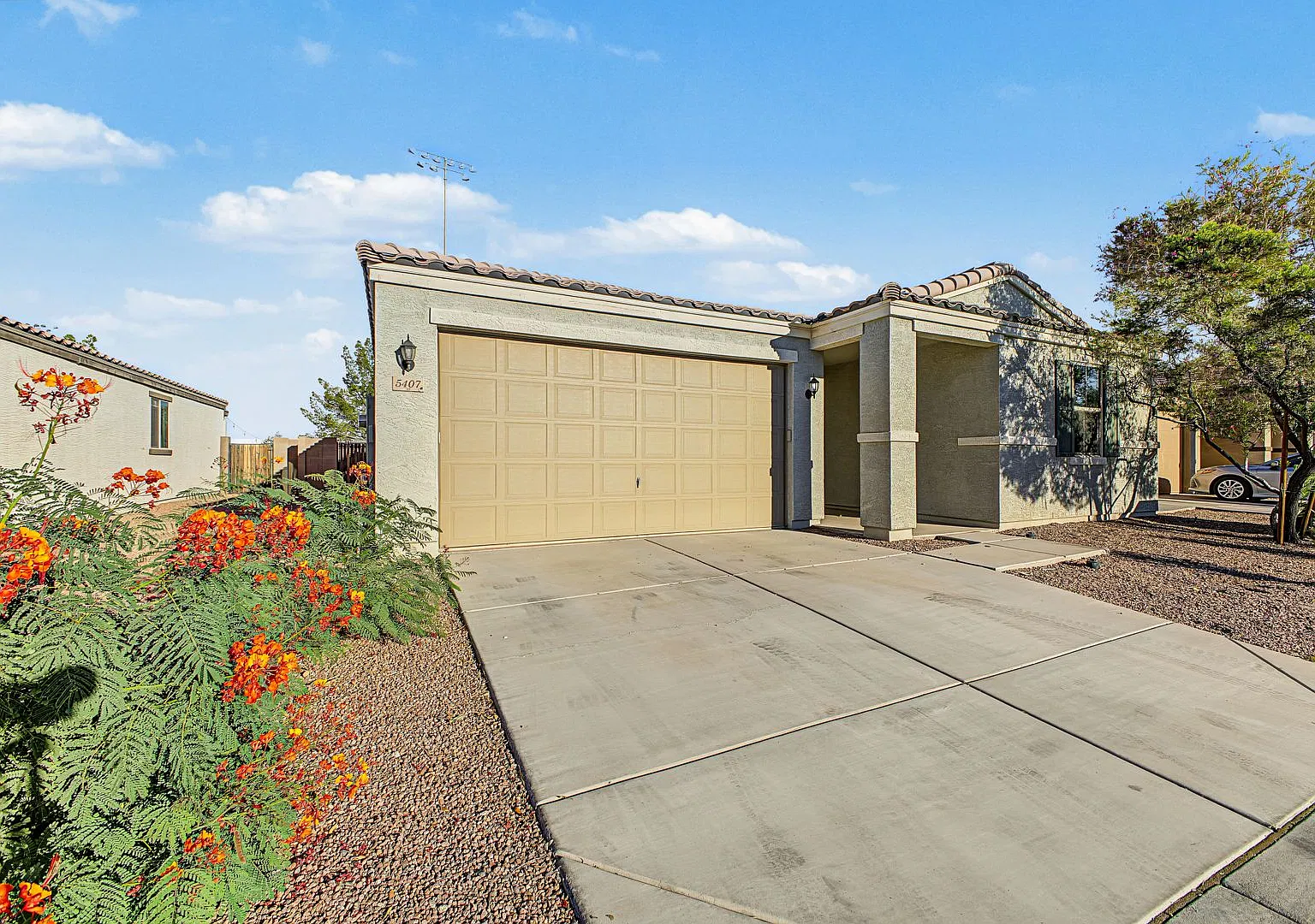 Must See 3 Bed/2 Bath Home In Gated Santiago Phoenix Community — Photo 3