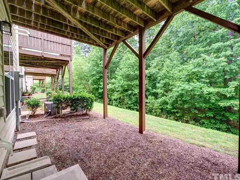 8627 Macedonia Lake Dr — Photo 2