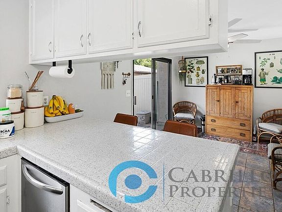 2nd image of 3431 Fairlomas Rd